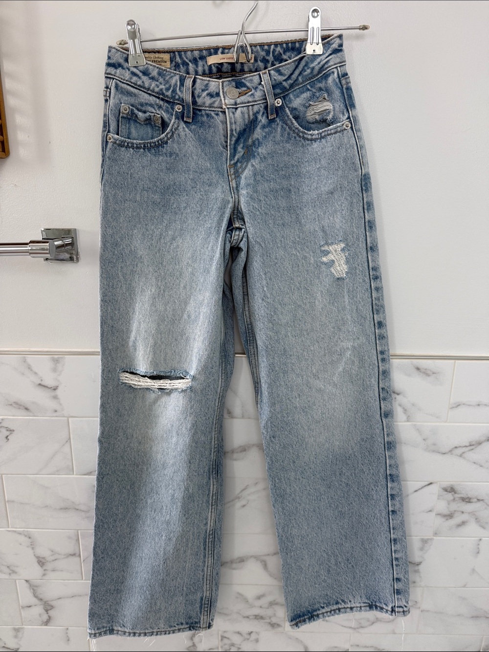Levi’s low loose jeans